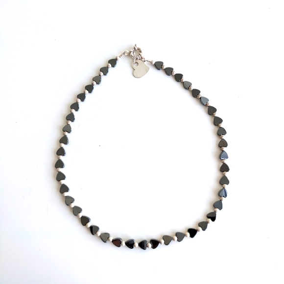 Hematite and sterling silver heart necklace - Picture 1 of 7